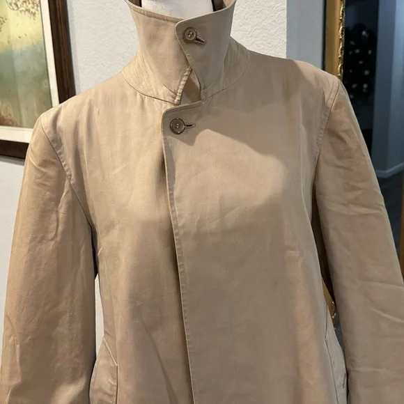 Authentic Burberry trench coat - Picture 3 of 16